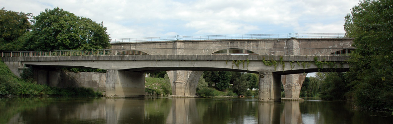 La mairie VilleneuvesurAisne